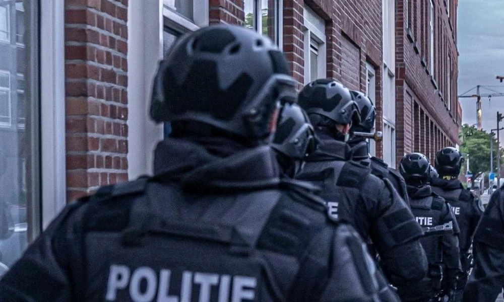 Πυροβολισμοί στο Ρότερνταμ της Ολλανδίας: Ένας σοβαρά τραυματίας